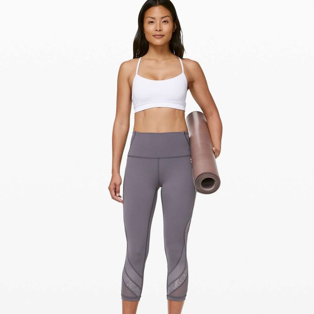 Worn once! Lululemon wunder under crop 21" lace (moonwalk) grey full on luxtreme